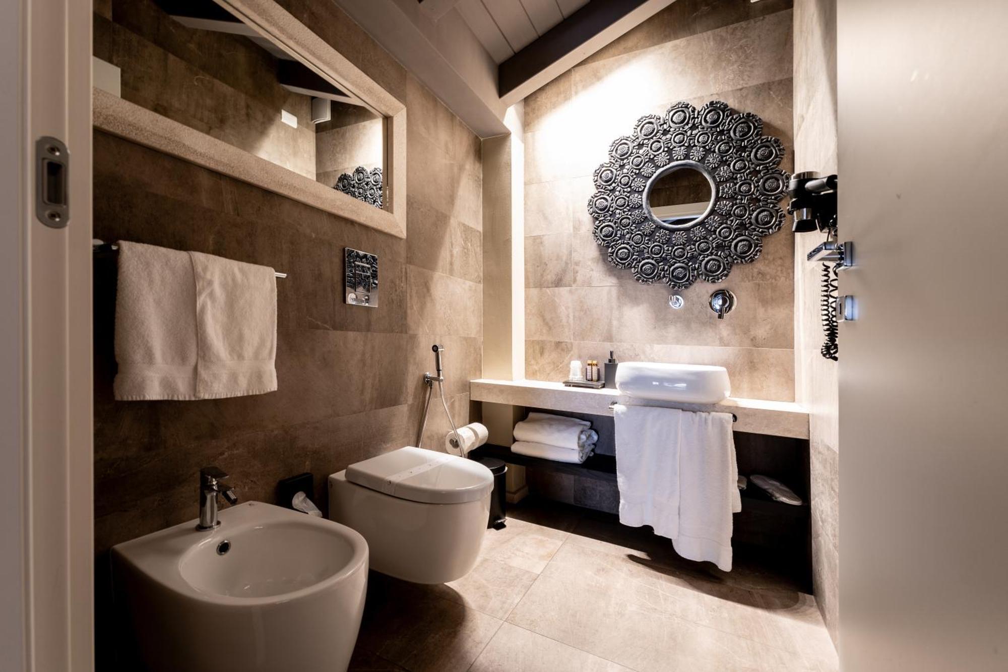 Neko Boutique Hotel Cagliari Luaran gambar